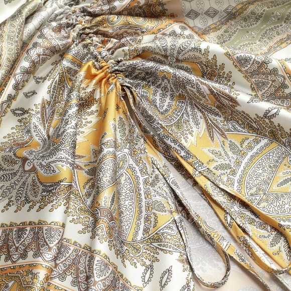 Boho Paisley Ruched Slit Midi
Skirt, Size: 2X - Picture 15 of 17